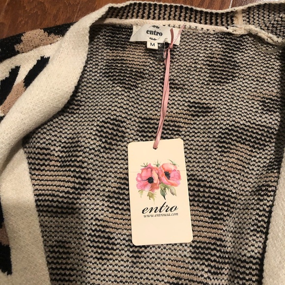 Entro brand Leopard Print Cardigan - Picture 2 of 3